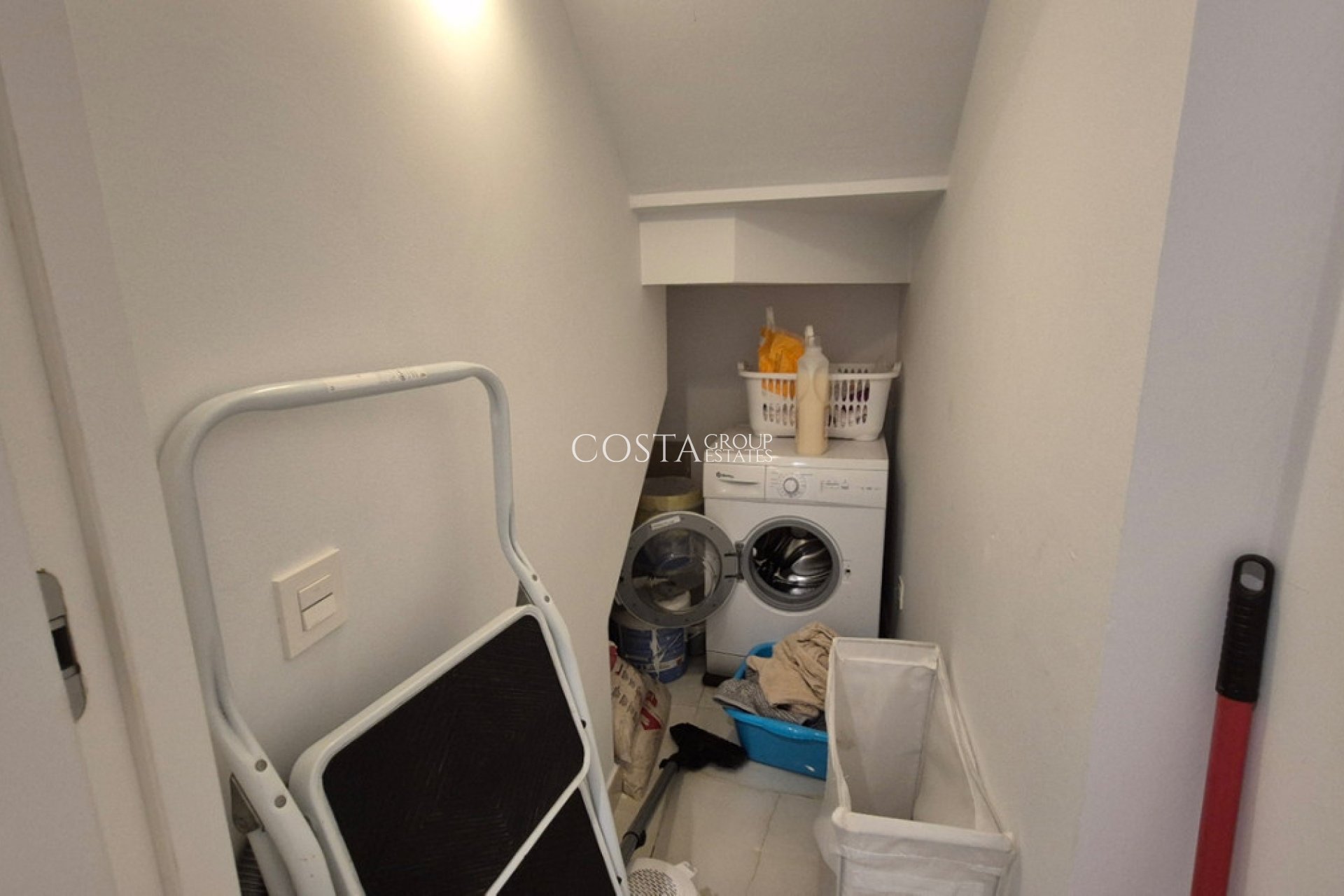 Wiederverkauf - Villa -
Torrevieja - Torrevieja Centro