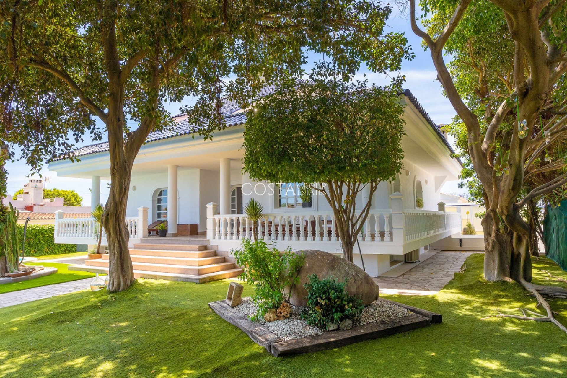 Wiederverkauf - Villa -
Torrevieja - Torrevieja Centro