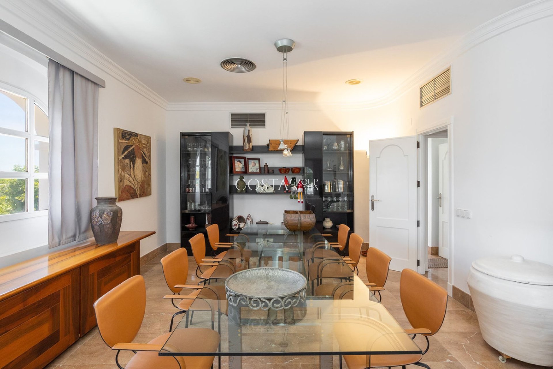 Wiederverkauf - Villa -
Torrevieja - Torrevieja Centro