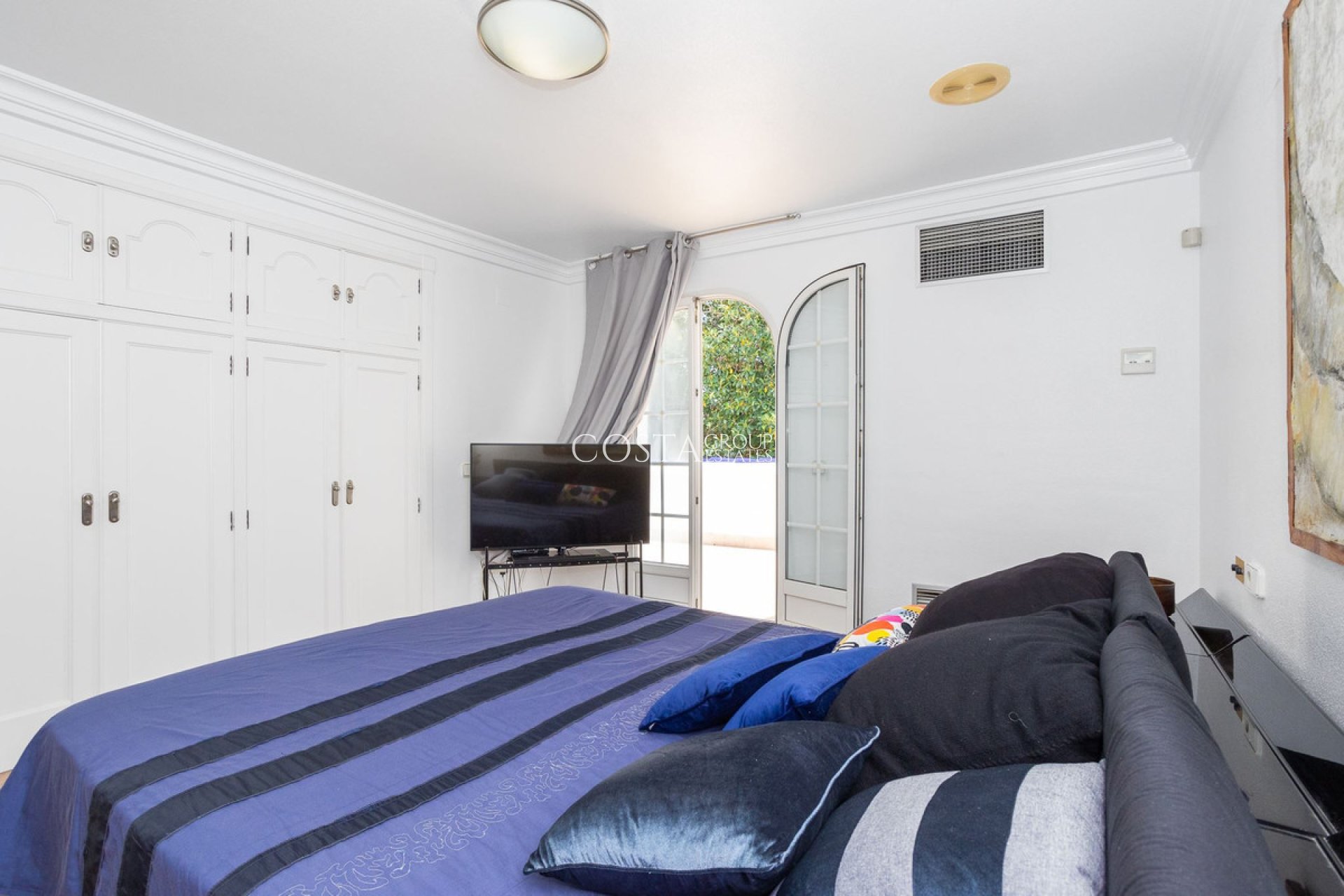 Wiederverkauf - Villa -
Torrevieja - Torrevieja Centro