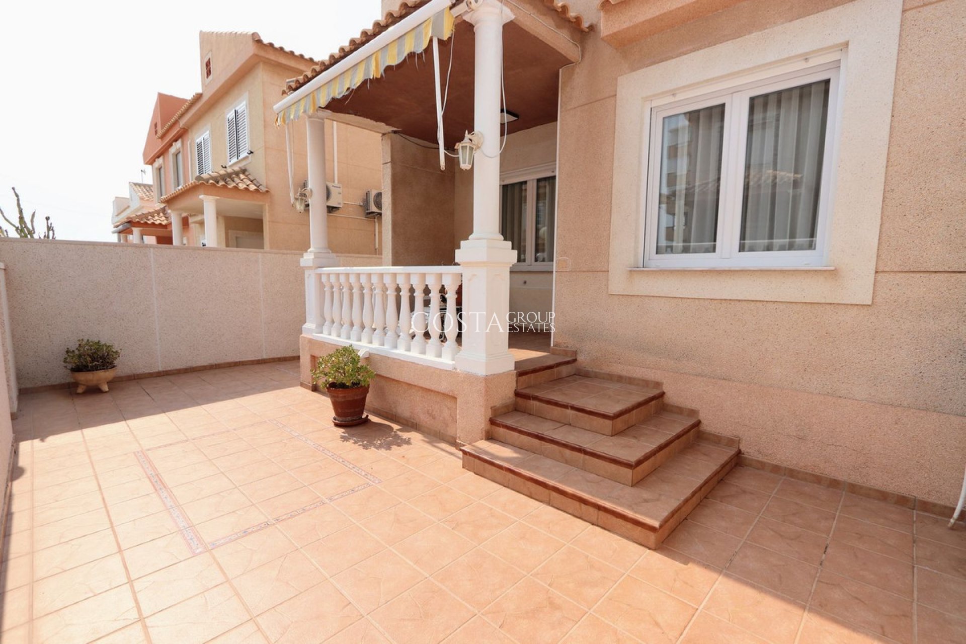Wiederverkauf - Villa -
Torrevieja - Torrevieja Centro