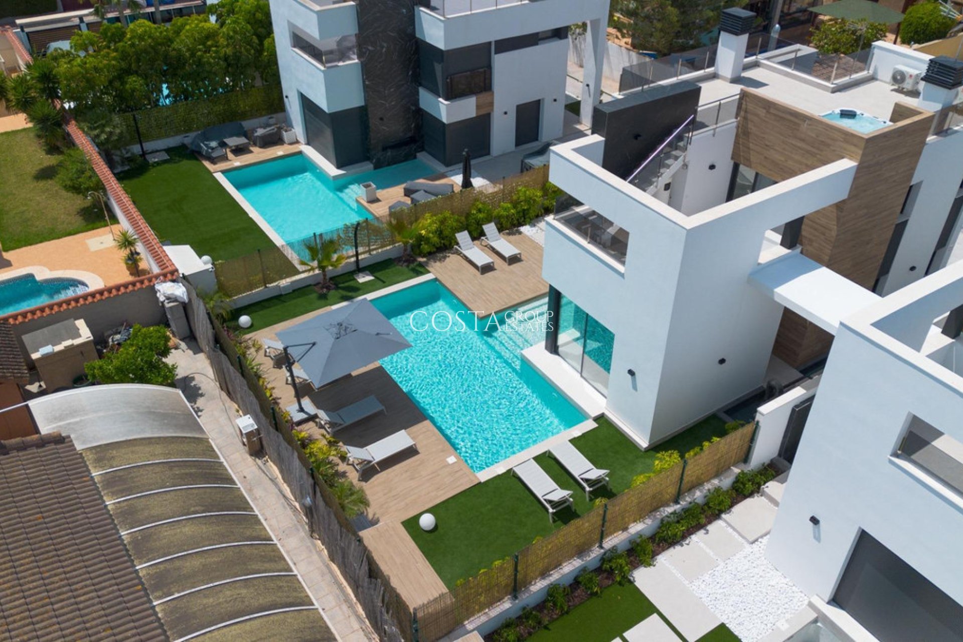 Wiederverkauf - Villa -
Torrevieja