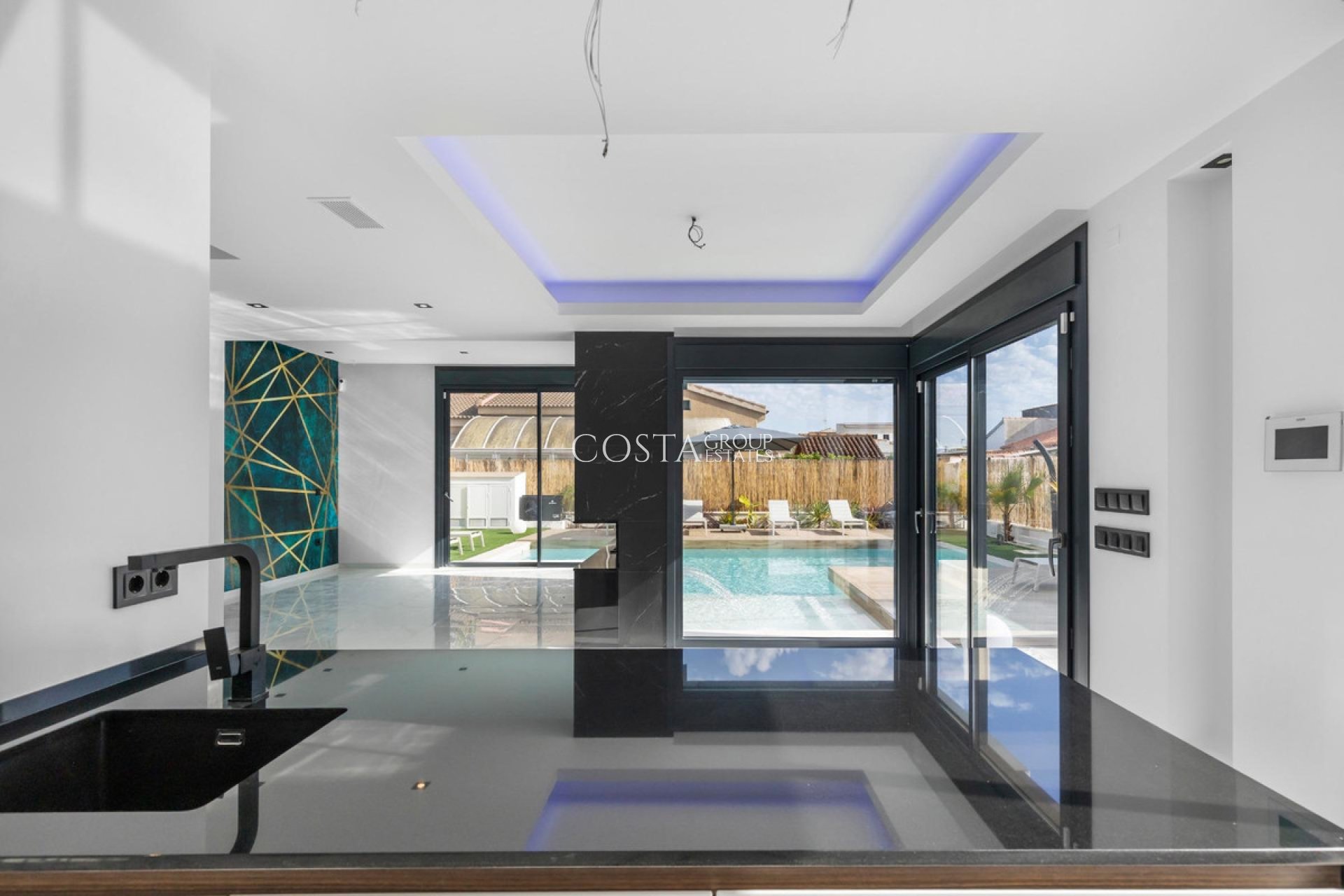 Wiederverkauf - Villa -
Torrevieja