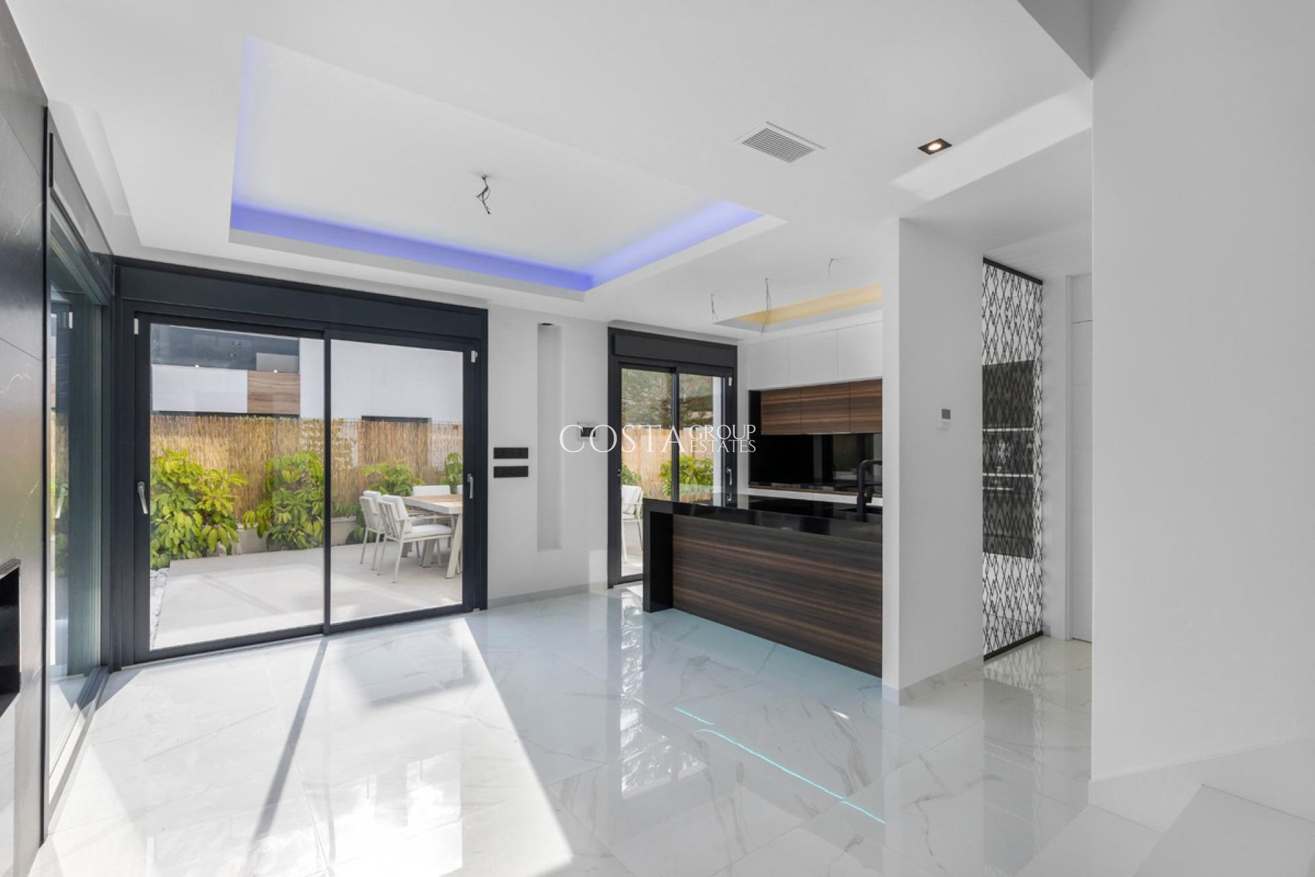 Wiederverkauf - Villa -
Torrevieja