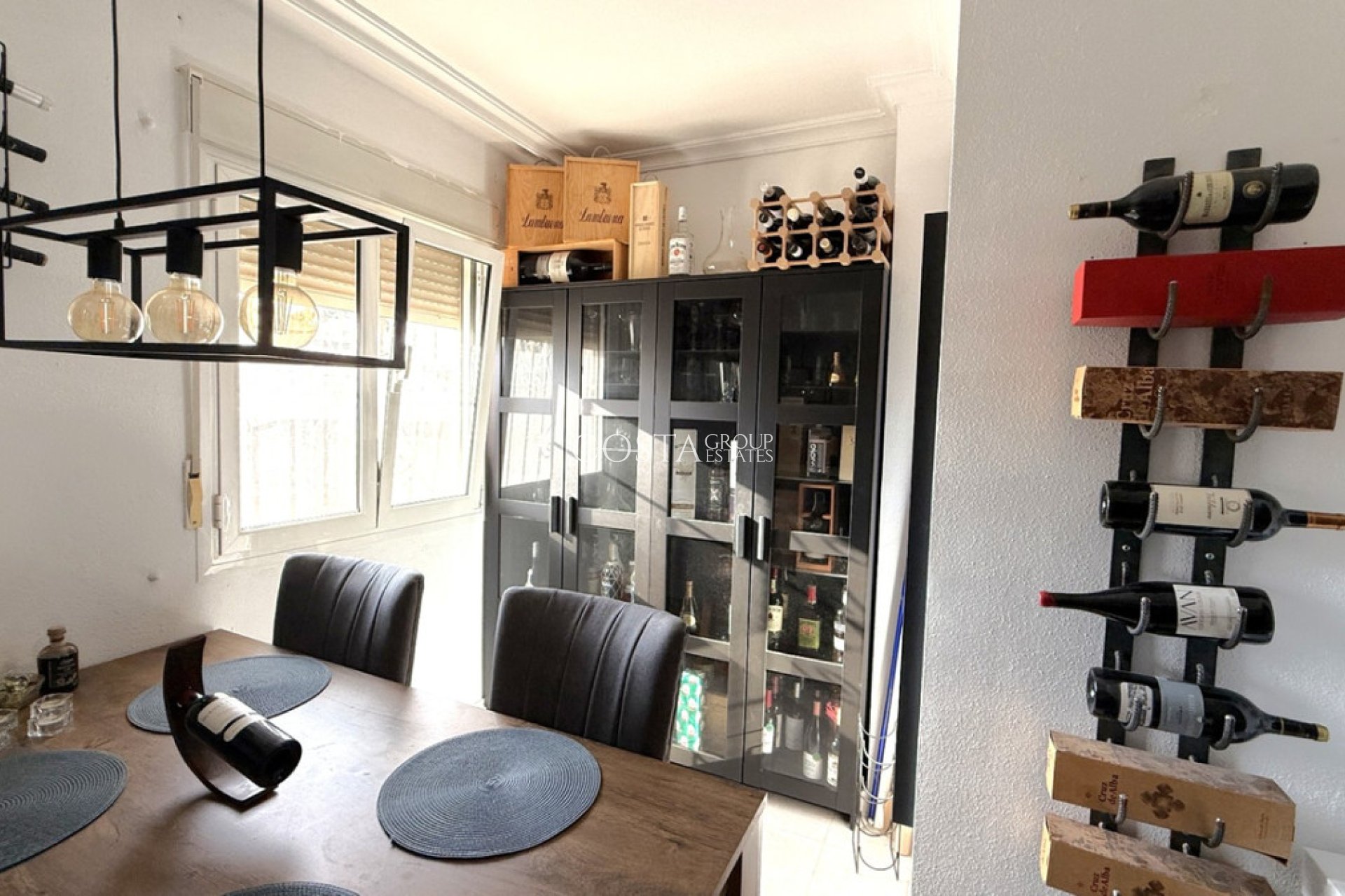 Wiederverkauf - Villa -
Torrevieja