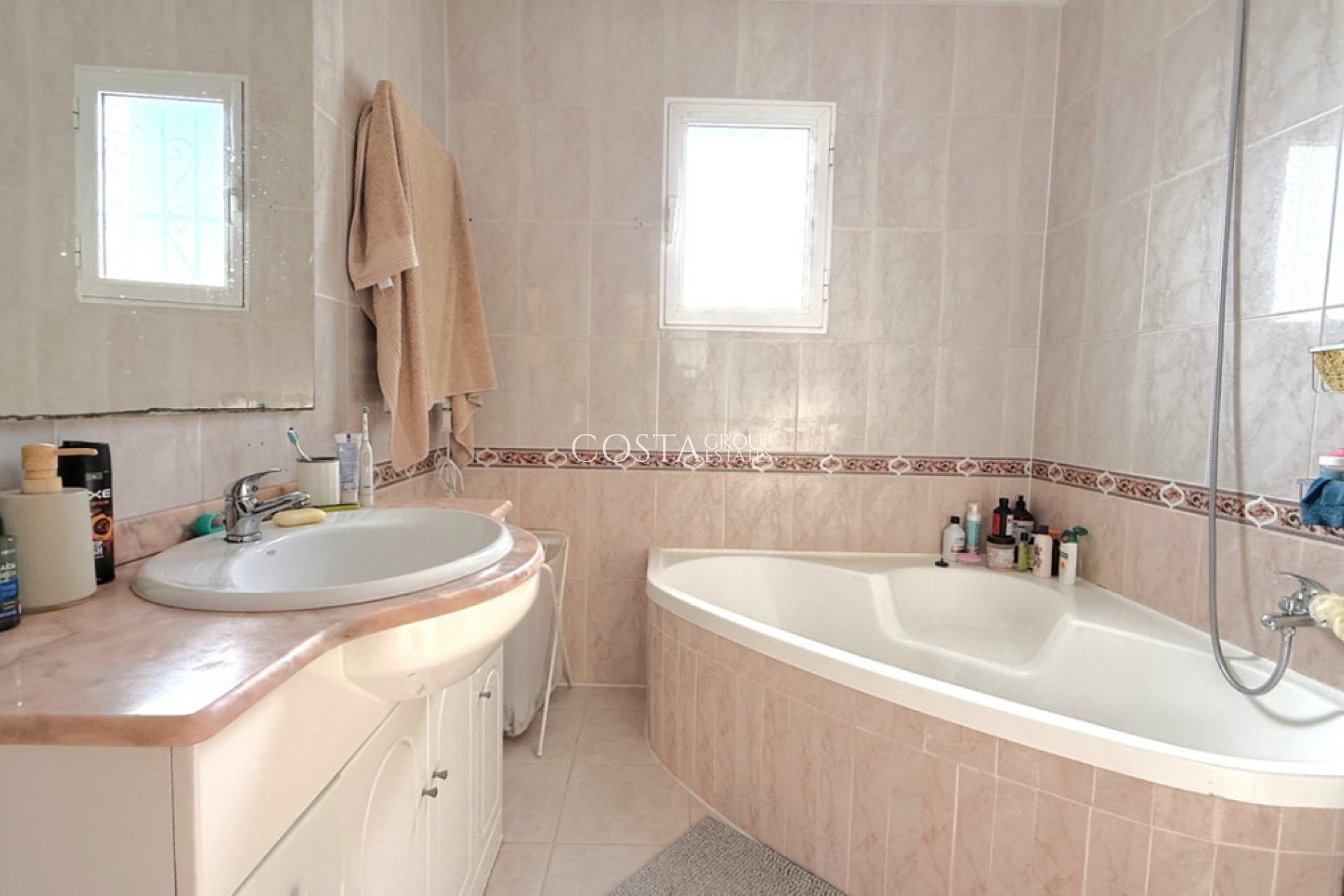 Wiederverkauf - Villa -
Torrevieja