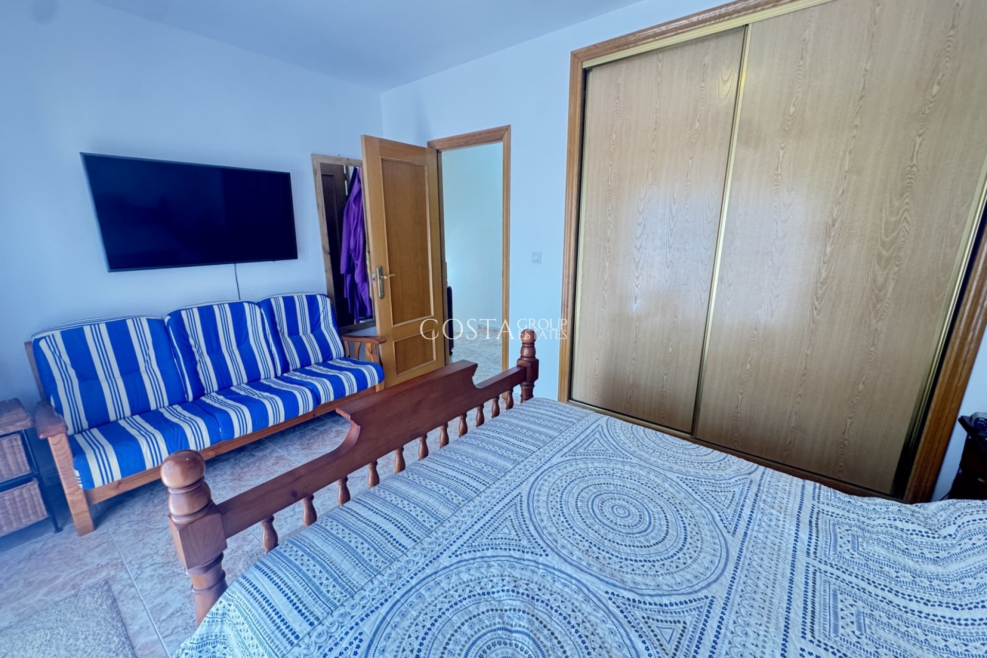 Wiederverkauf - Villa -
Villamartín - Lomas del Golf