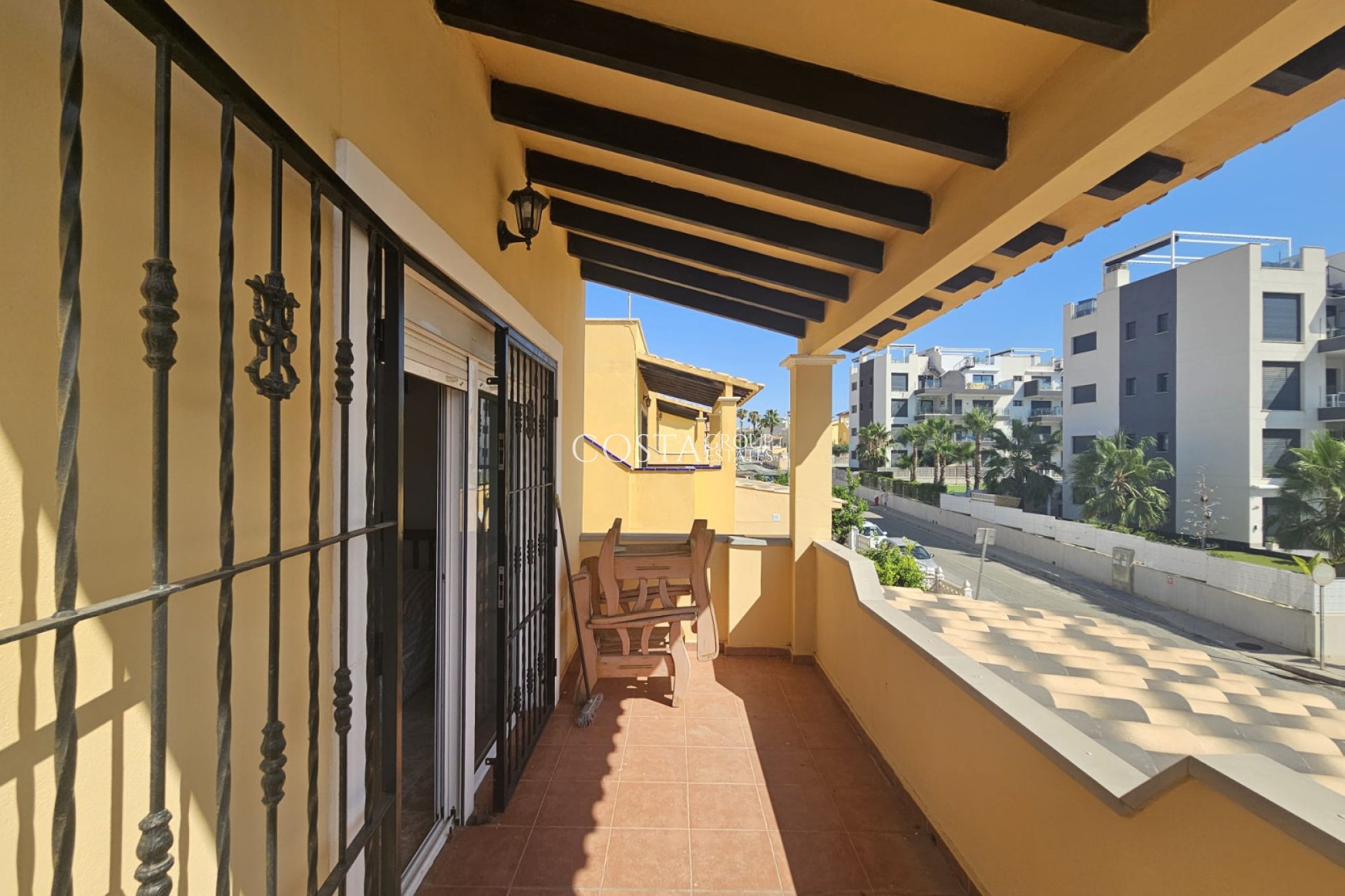 Wiederverkauf - Villa -
Villamartín - Lomas del Golf
