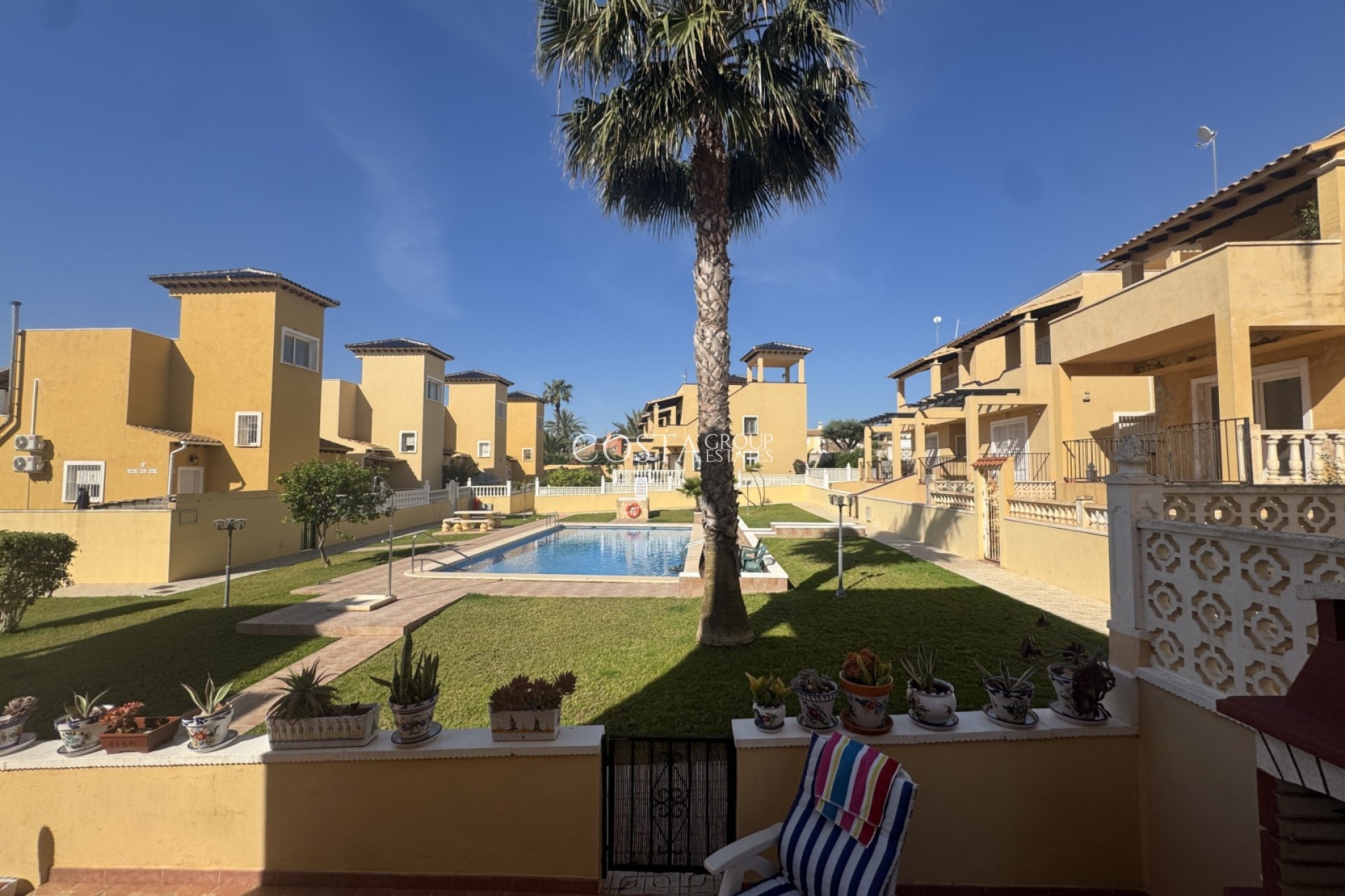 Wiederverkauf - Villa -
Villamartín - Lomas del Golf