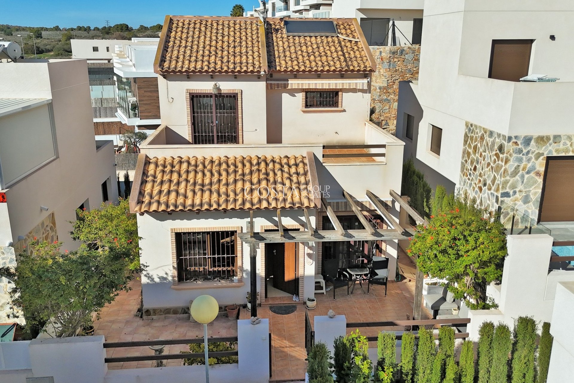 Wiederverkauf - Villa -
Villamartín - PAU 8