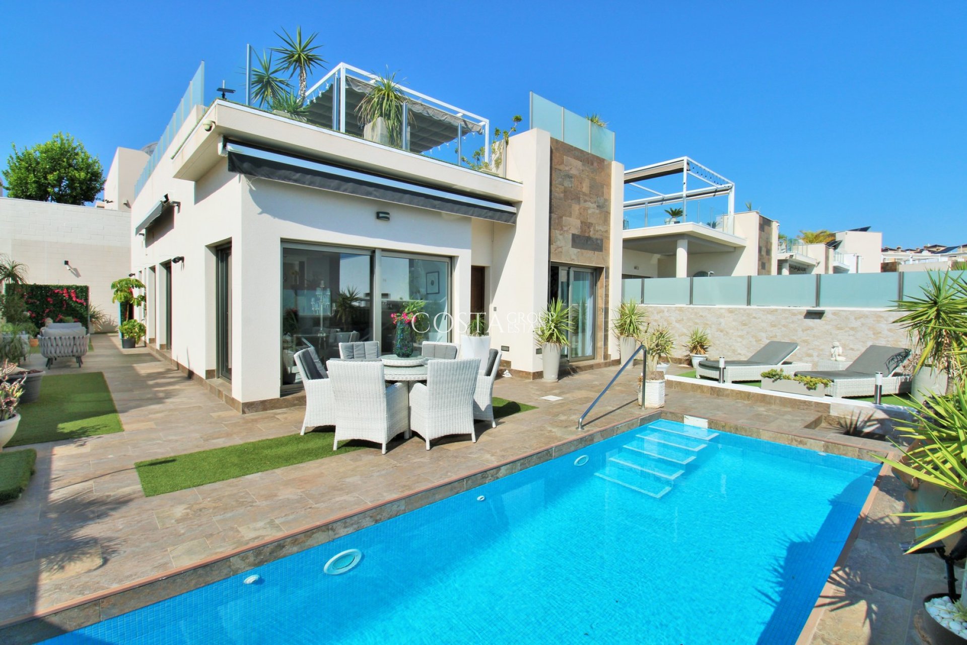 Wiederverkauf - Villa -
Villamartín