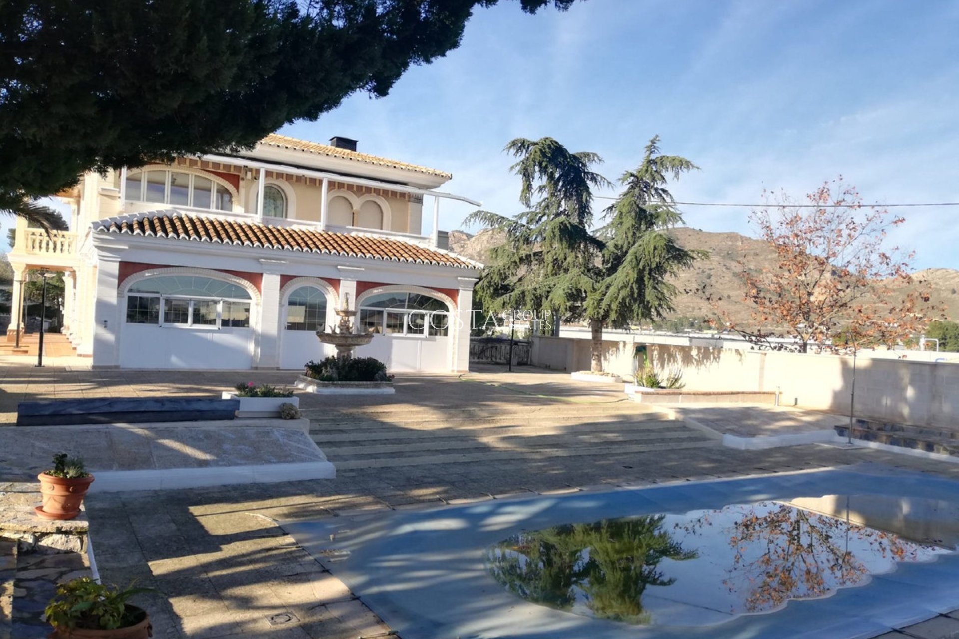 Wiederverkauf - Villa -
Yecla - Yecla Centro