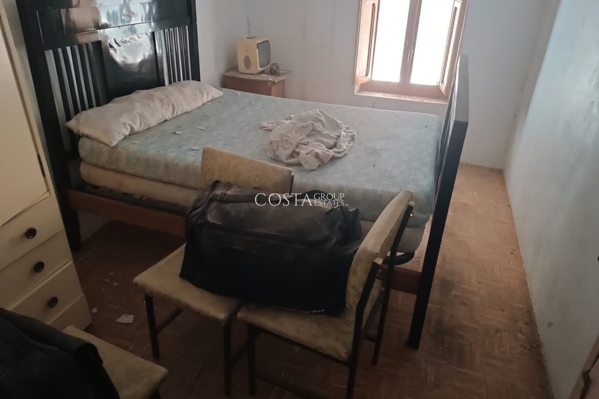 Wiederverkauf - Villa -
Yecla - Yecla Centro