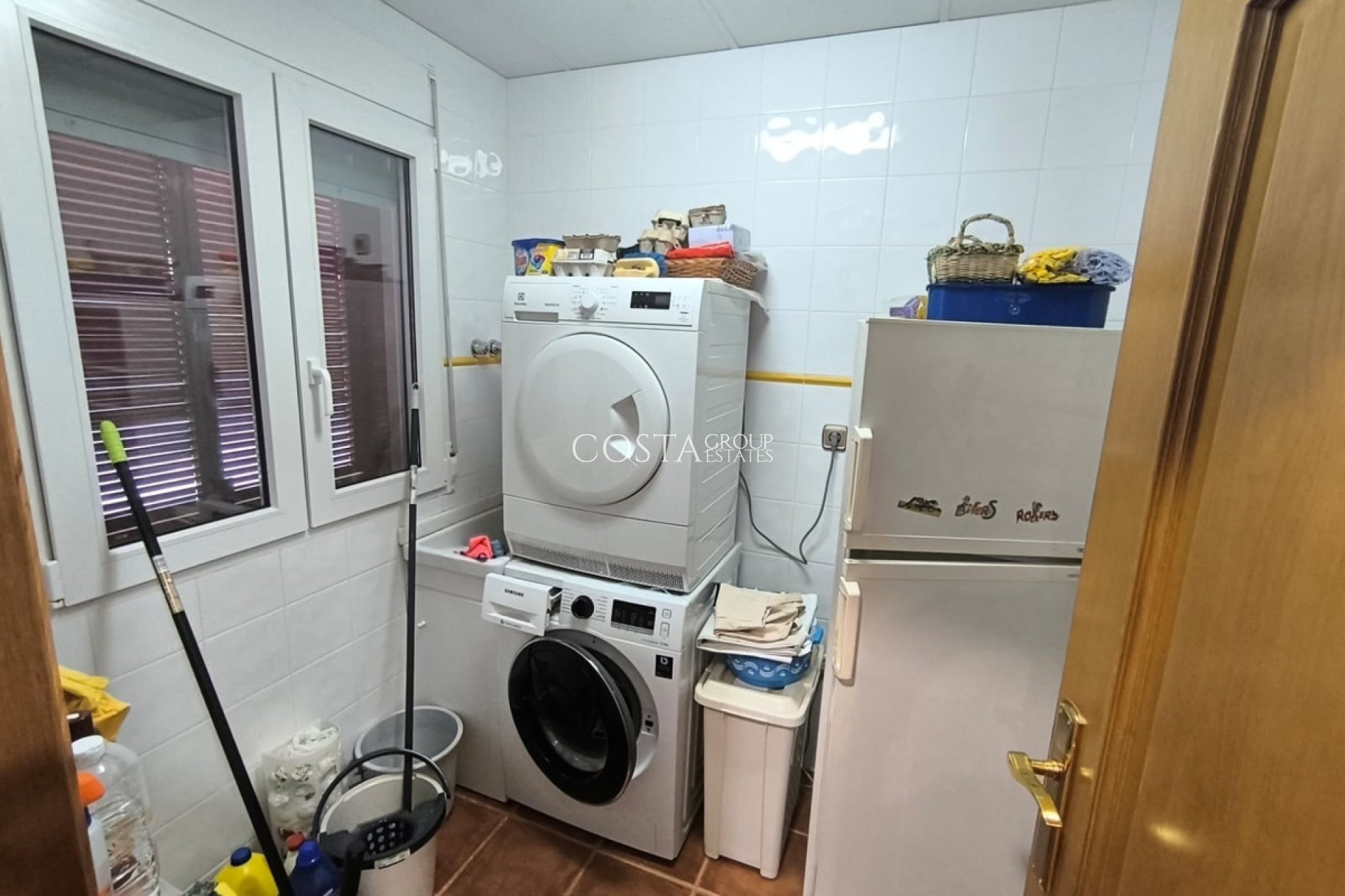 Wiederverkauf - Villa -
Yecla - Yecla Centro