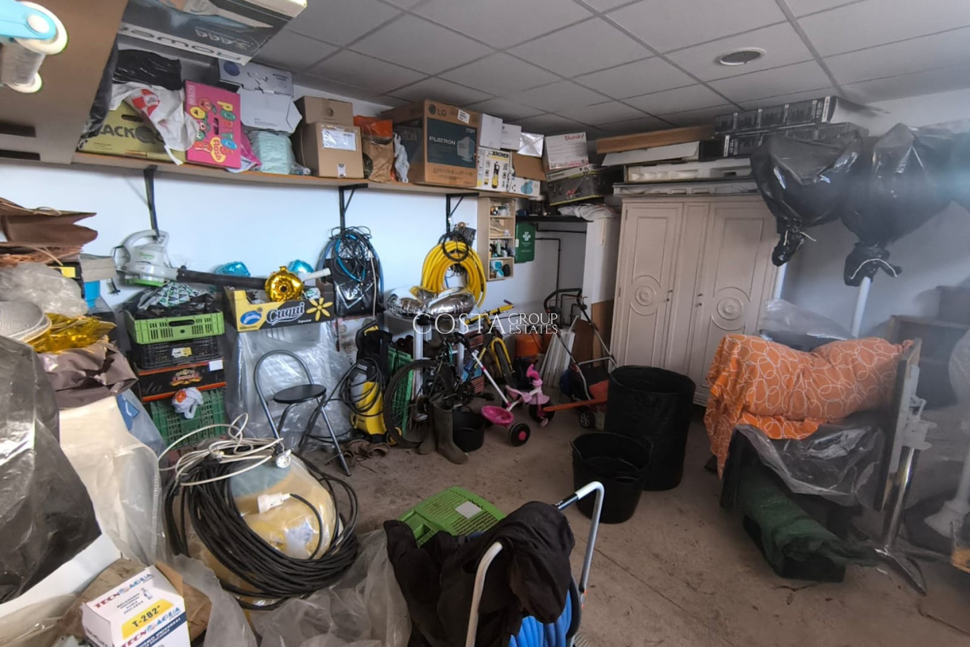 Wiederverkauf - Villa -
Yecla - Yecla Centro