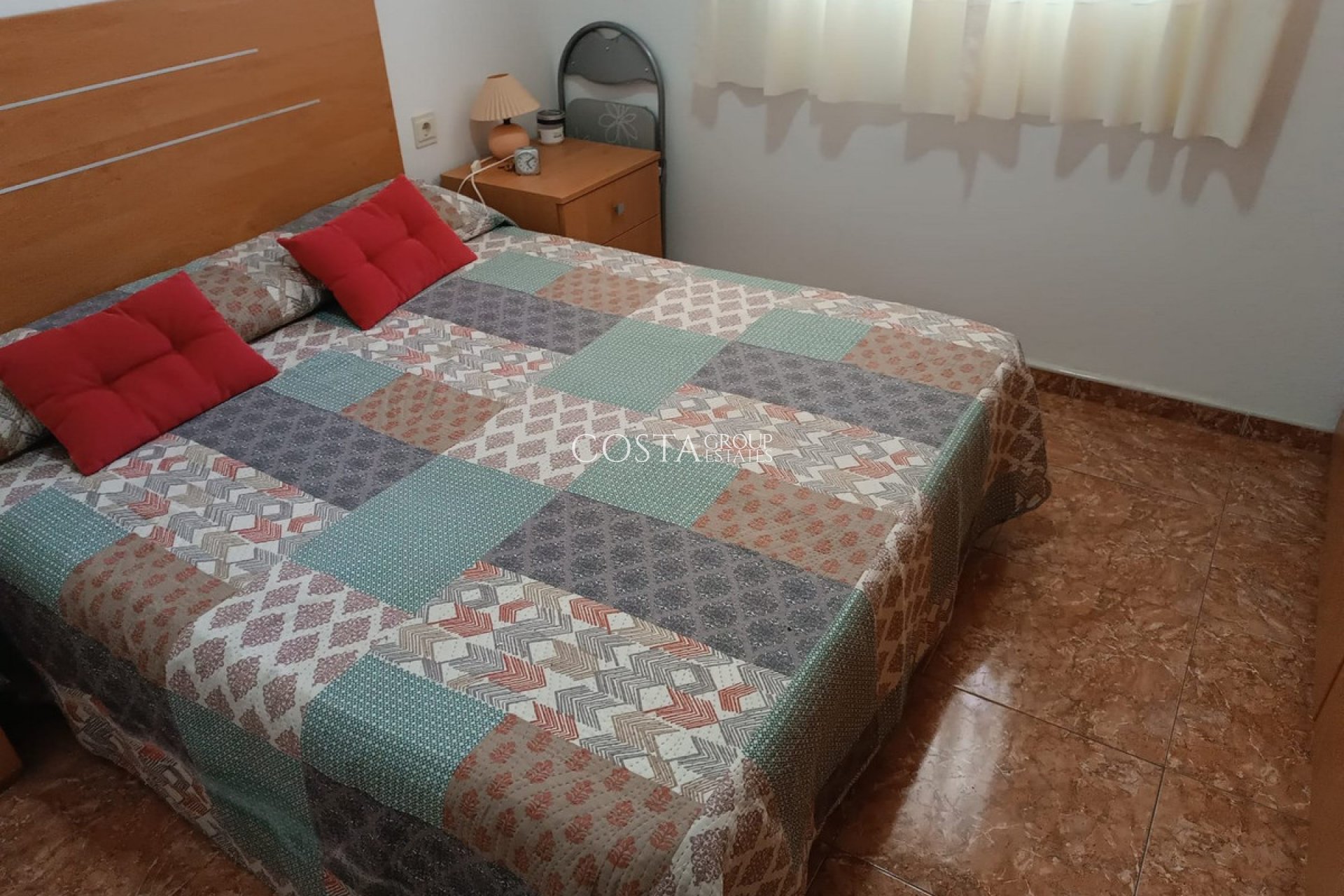 Wiederverkauf - Villa -
Yecla - Yecla Centro