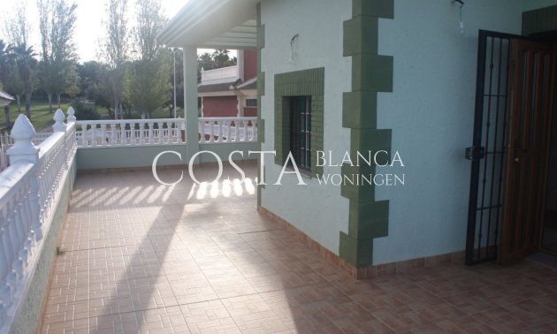 Willa - Nowy budynek -
            Torrevieja - NB-14245