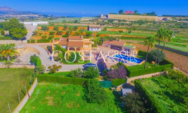 Willa - Odsprzedaż - Benissa - Benissa Centro