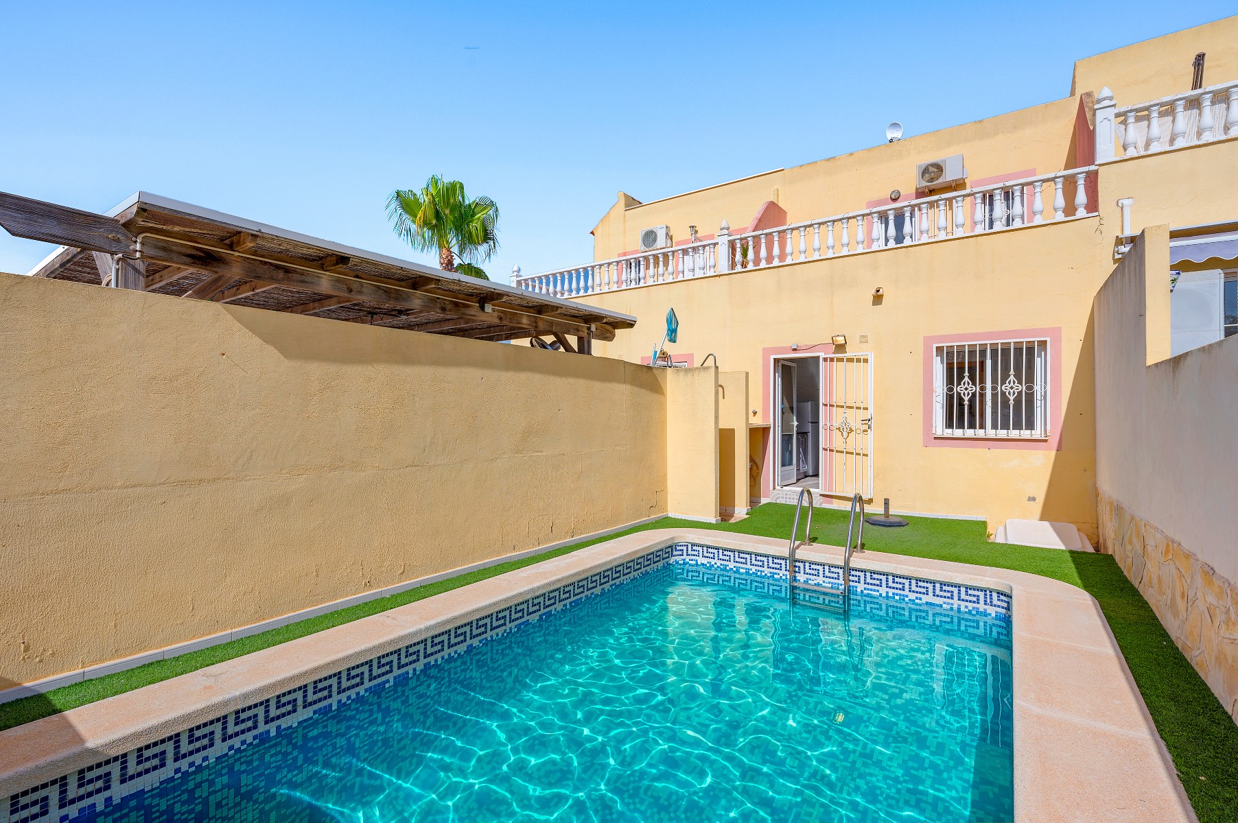 House in Villamartin - Image 2
