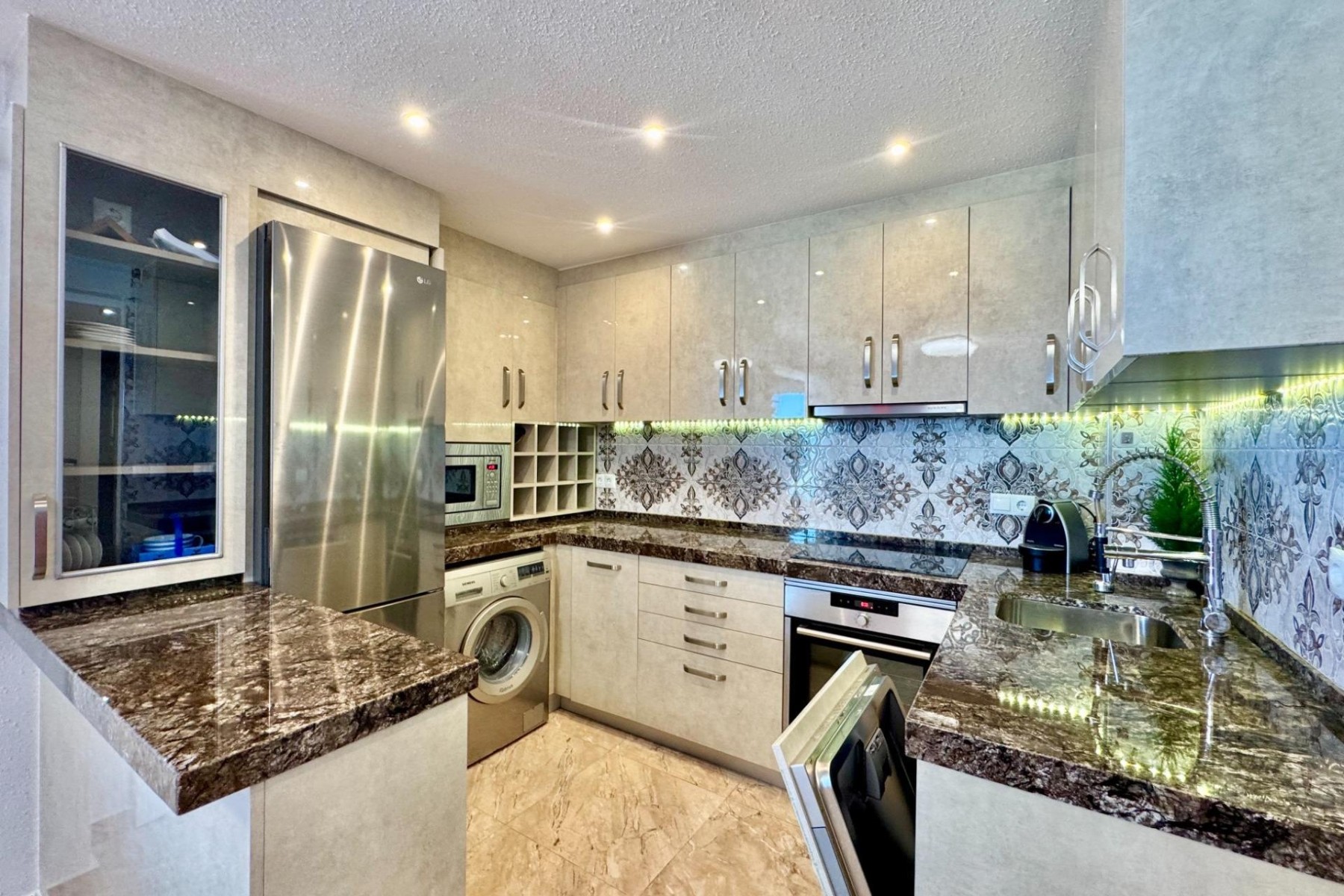 CBW-699: Apartments for sale in Torrevieja