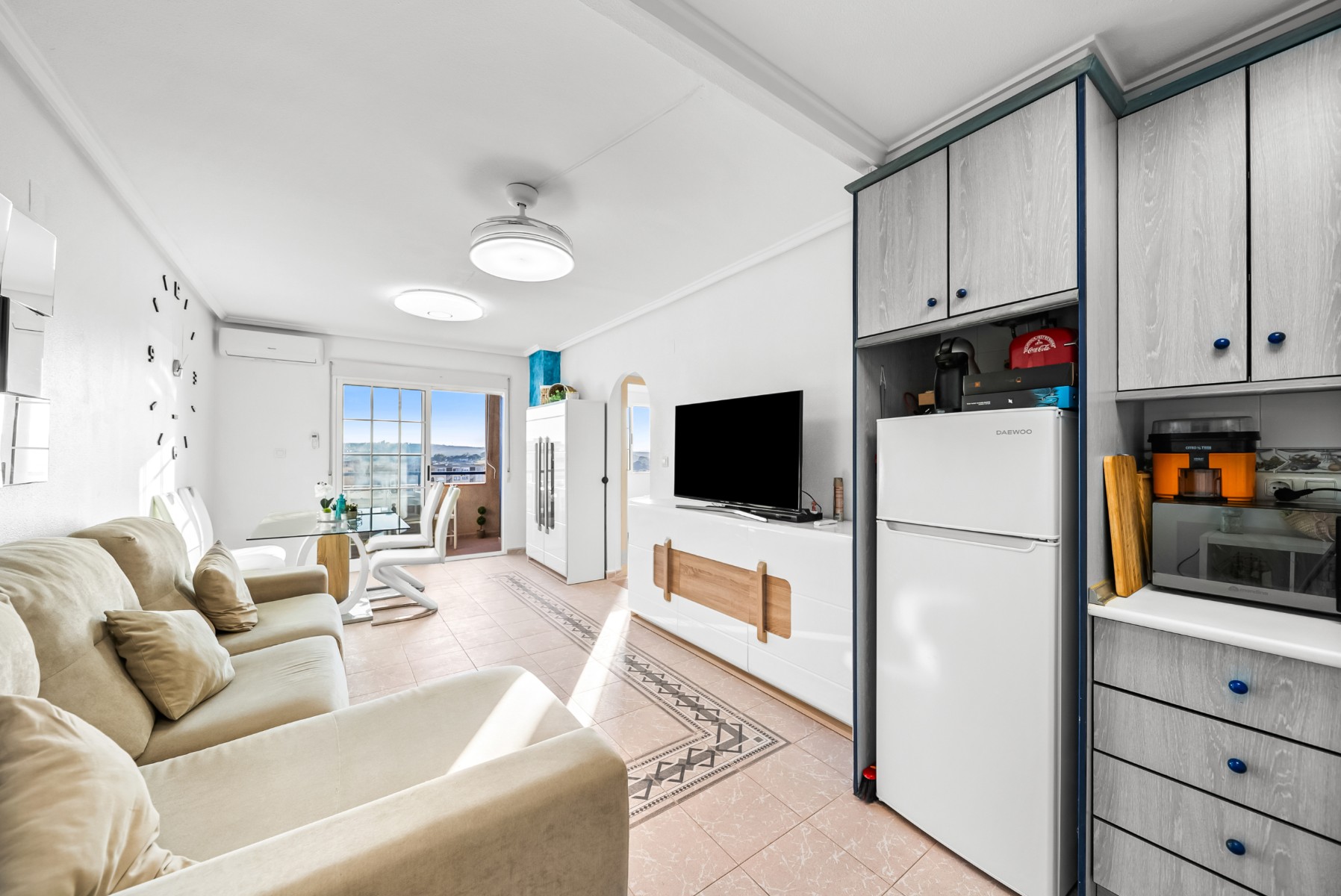 House in Torrelamata - Image 4