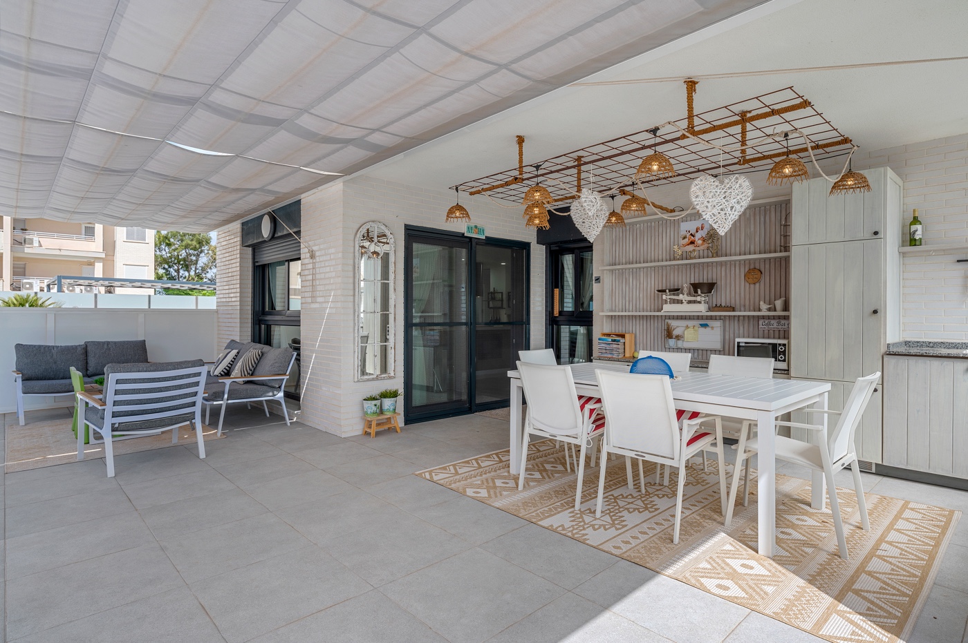 House in Guardamar del Segura - view 1