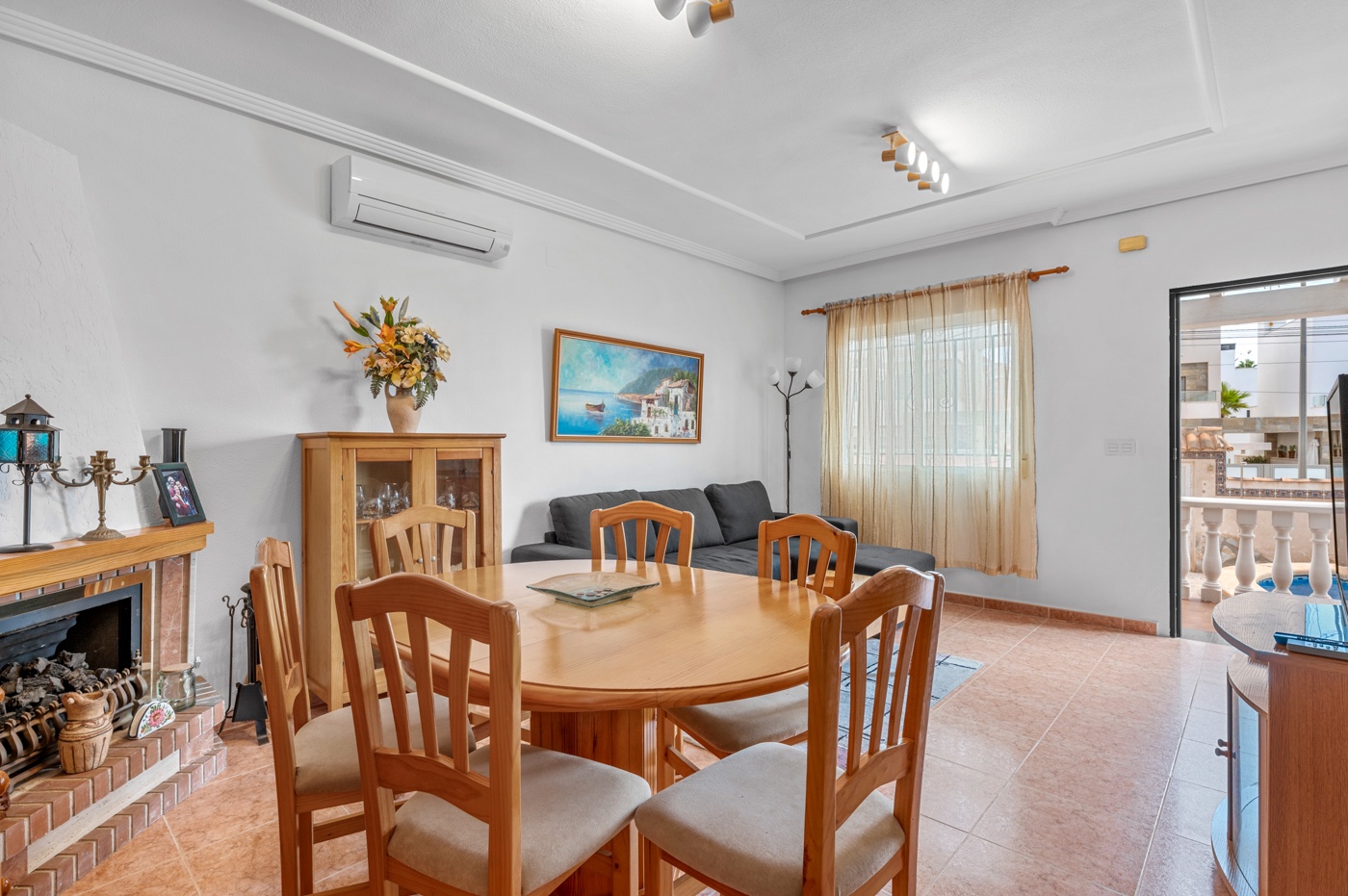 CBW-704: Villa for sale in Orihuela Costa