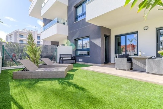 House in Villamartin - view 1
