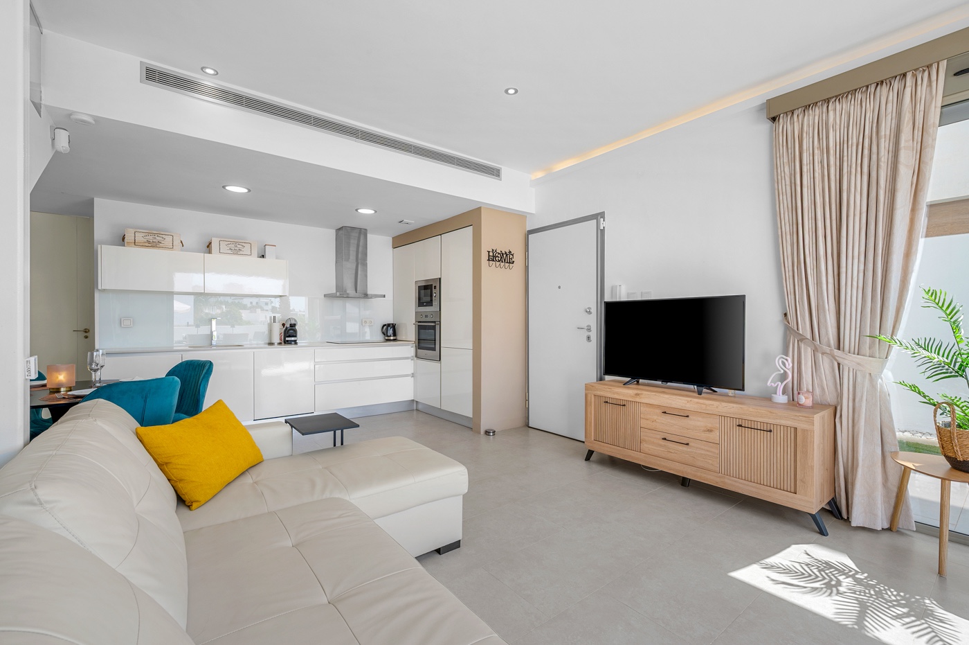 cbw-711: Villa for sale in Orihuela Costa