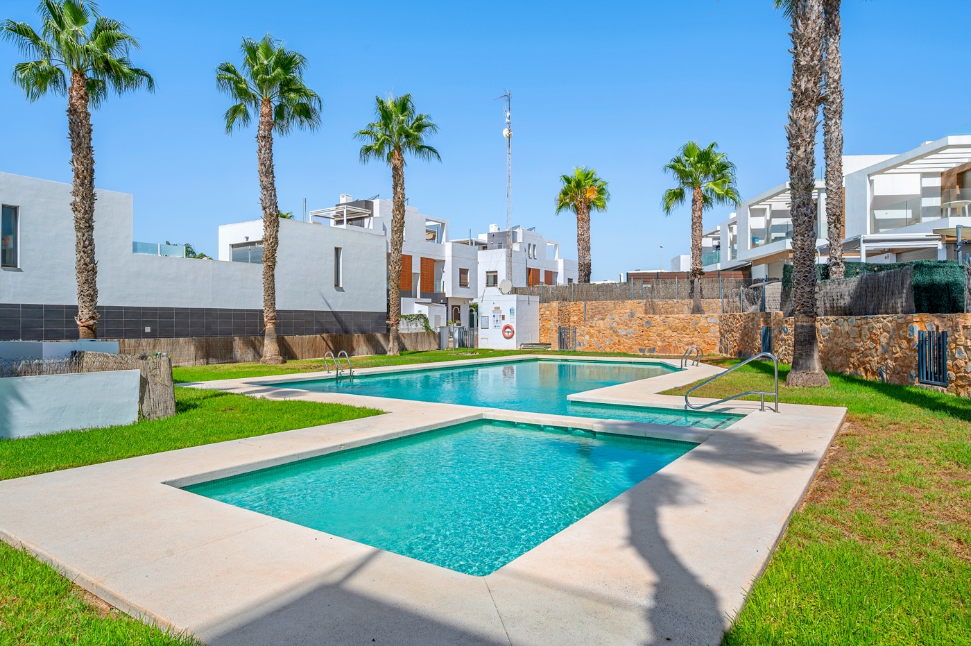 cbw-711: Villa for sale in Orihuela Costa