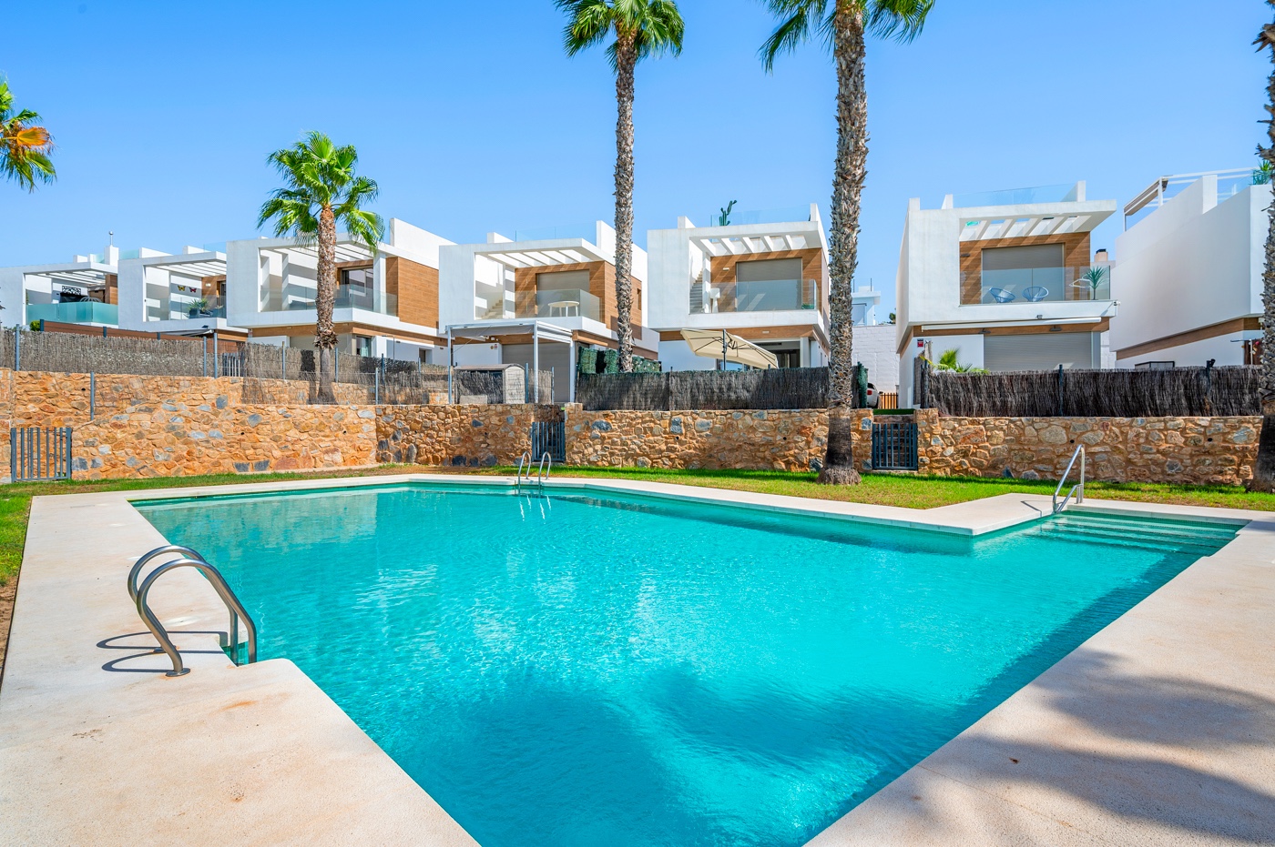 cbw-711: Villa for sale in Orihuela Costa