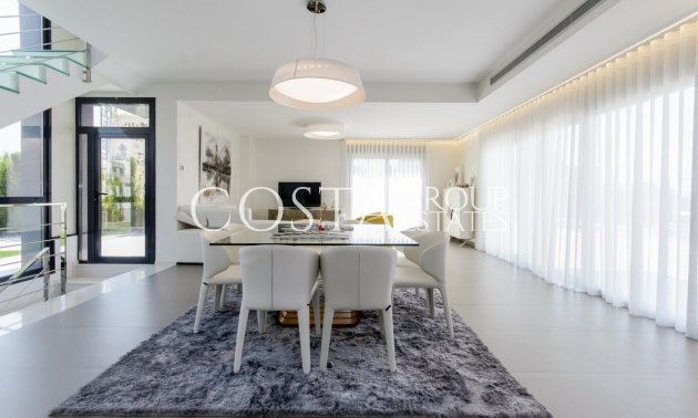 Neue Gebäude - Villa -
Orihuela Costa - Campoamor
