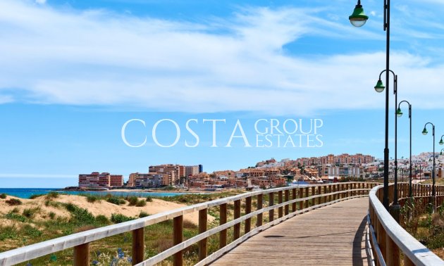 New Build - Apartment -
Torrevieja - La Mata