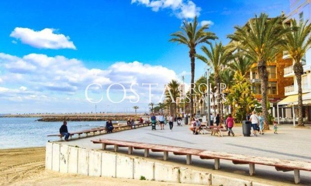 Nouvelle construction - Appartement -
Torrevieja - Centro