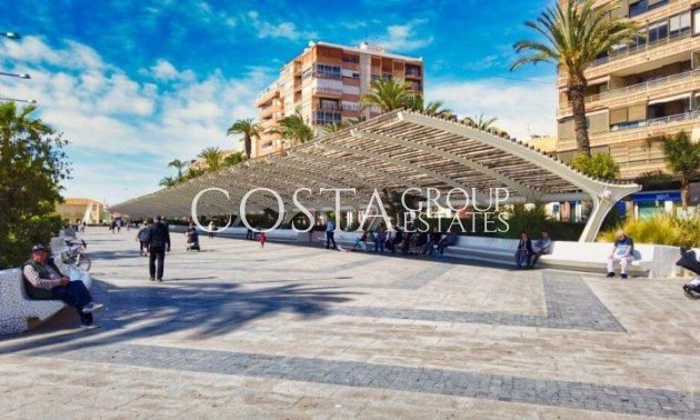 Nouvelle construction - Appartement -
Torrevieja - Centro