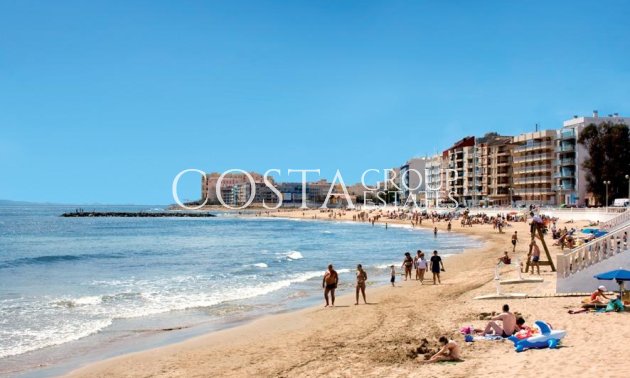 Nouvelle construction - Appartement -
Torrevieja - Centro