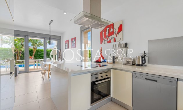Herverkoop - Villa -
Orihuela - Vistabella Golf