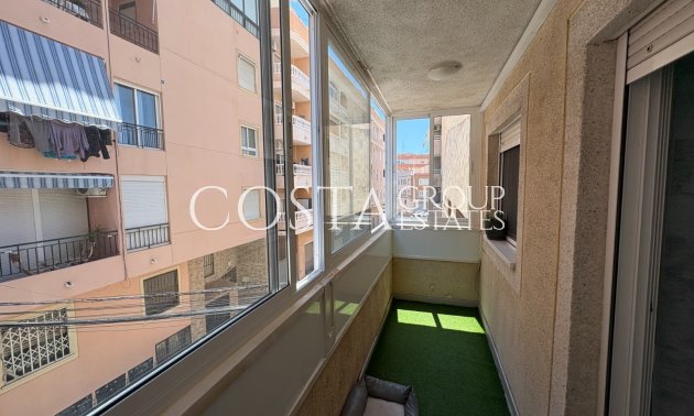 Resale - Apartment -
Torrevieja - Centro