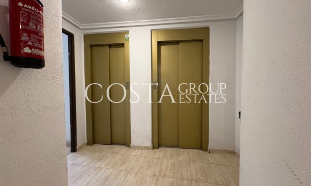 Resale - Apartment -
Torrevieja - Centro