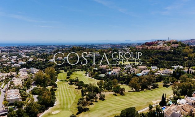 Nowy budynek - Ground floor apartment -
Benahavís - Las Colinas de Marbella
