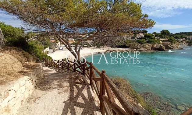 Nowy budynek - Willa -
Benissa - Playa de La Fustera