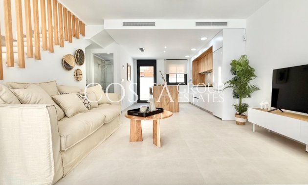 New Build - House -
Cox - San Fernando
