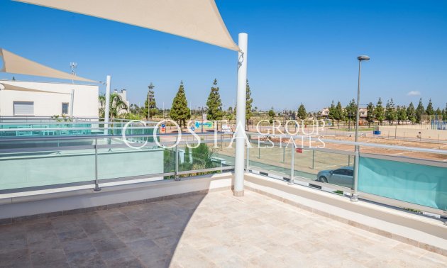 Nowy budynek - Willa -
Los Alcazares - Torre del Rame