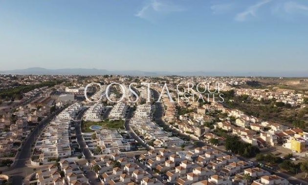 Nowy budynek - Willa -
San Fulgencio - Urb. La Marina