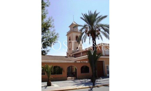 Neue Gebäude - Semidetached -
Los Montesinos - La Herrada