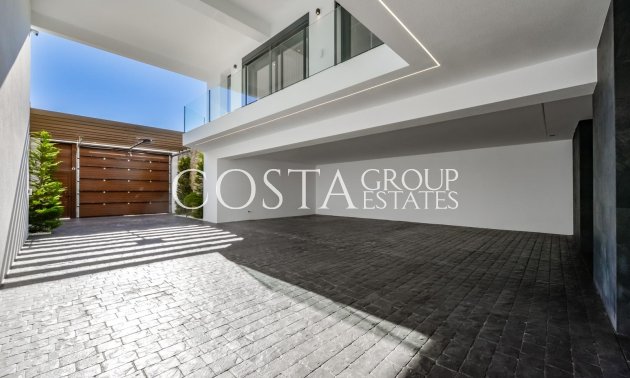 Neue Gebäude - Villa -
Finestrat