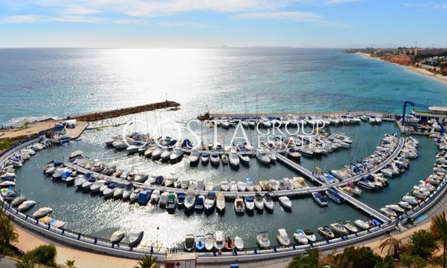 Nowy budynek - Willa -
Orihuela Costa - Campoamor