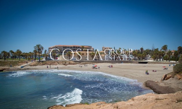 Nowy budynek - Willa -
Orihuela Costa - Campoamor