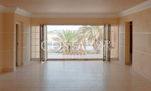 Nowy budynek - Willa -
La Manga del Mar Menor - La Manga Del Mar Menor