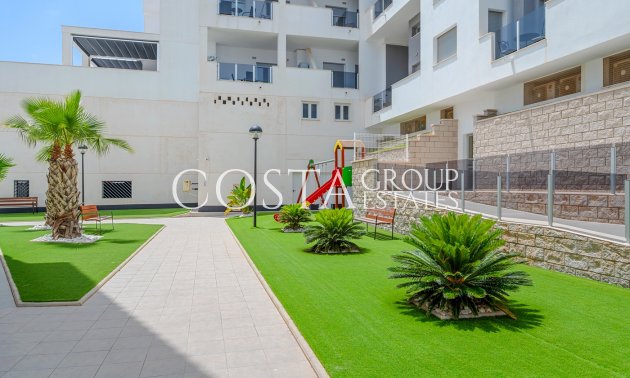 Resale - Apartment -
Orihuela Costa - Las Filipinas